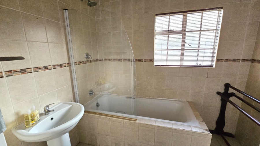 3 Bedroom Property for Sale in Riebeeckstad Free State